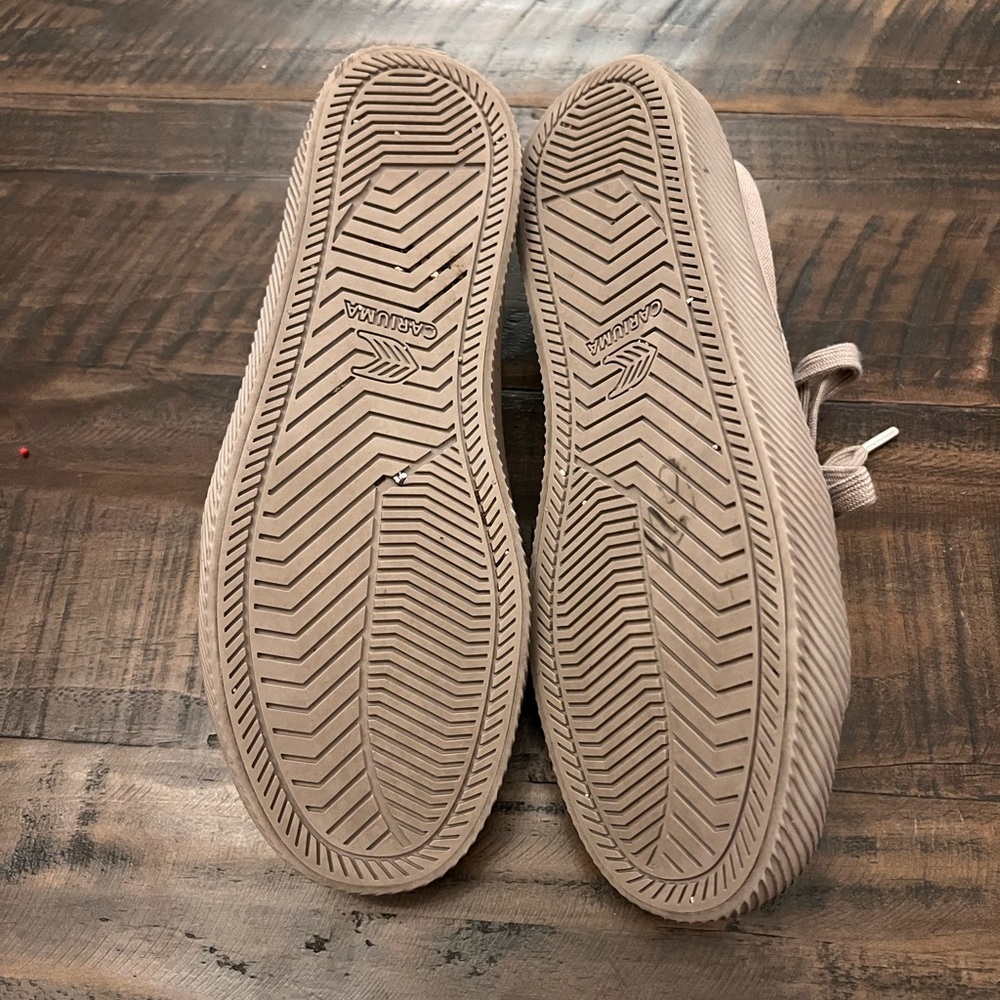 Cariuma OCA Low Canvas Sneakers Taupe Sustainable Comfort Women’s Size 7 - Picture 5 of 9